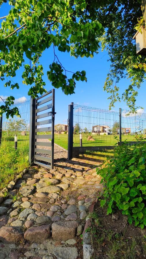 Masuria Resort Village, całoroczne domki z widokiem na jezioro, sauna i jacuzzi Zywki Zewnętrze zdjęcie